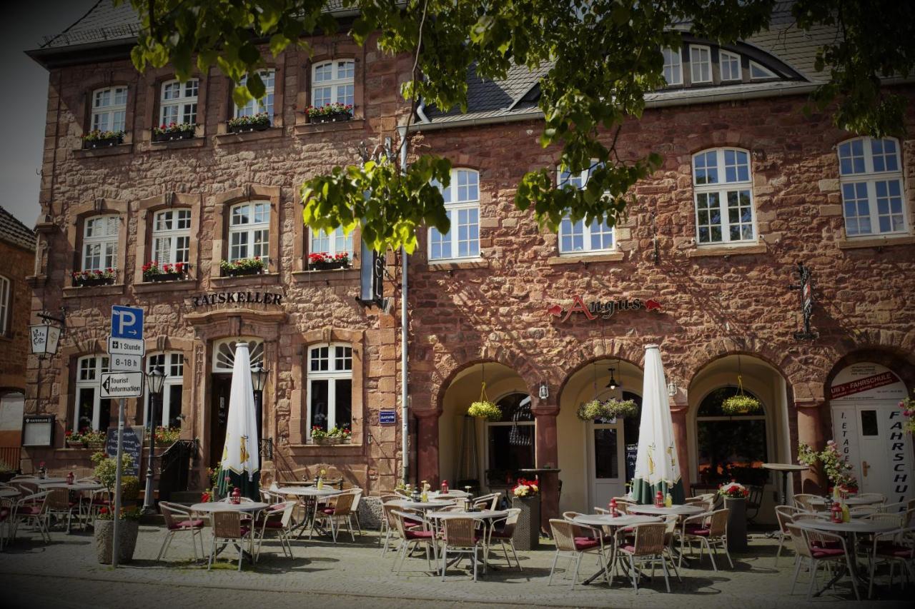 Hotel Ratskeller Nideggen Dış mekan fotoğraf