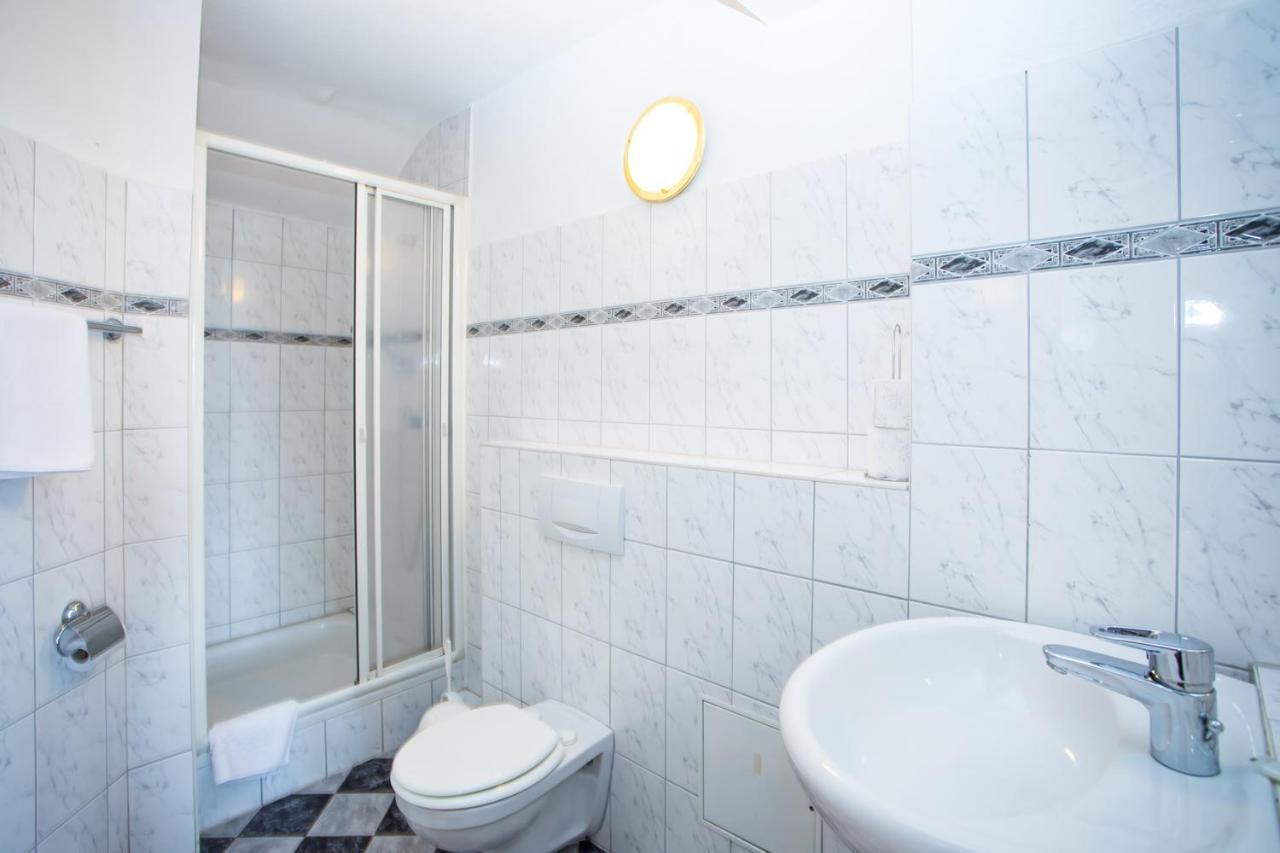 Hotel Ratskeller Nideggen Dış mekan fotoğraf
